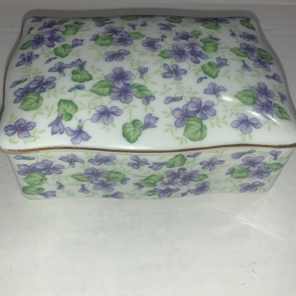 Vintage Violet Chintz Cigarette Box by Lefton